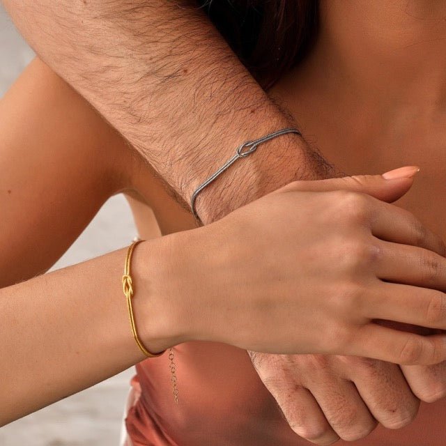 Love Knot Bracelet | Adjustable | Minimalist | Golden Bracelet | Women's Bracelet-Allison Arch