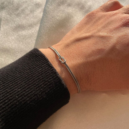 Love Knot Bracelet | Adjustable | Minimalist | Golden Bracelet | Women's Bracelet-Allison Arch