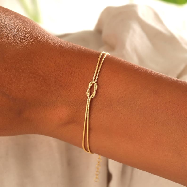 Love Knot Bracelet | Adjustable | Minimalist | Golden Bracelet | Women's Bracelet-Allison Arch